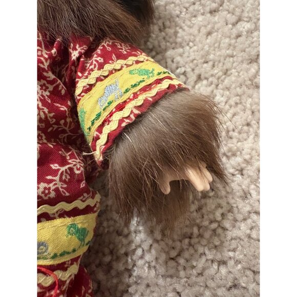 Vintage Arctic-Inspired Porcelain Eskimo Doll Tall Wooden Body‎ Moveable Legs - Picture 4 of 10